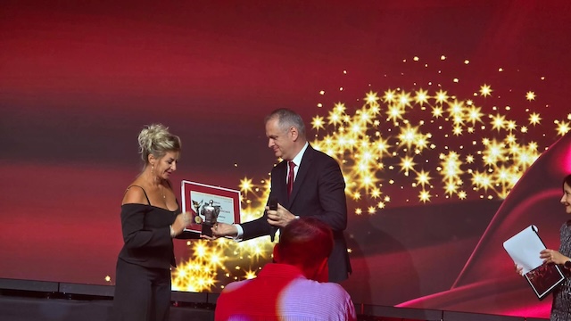 Otilia Petrariu primește Premiul pentru Excelență în Educație Financiară pentru programul 6 Trends for 2026